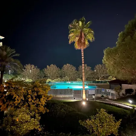 F2 Vue - Piscine - Climatisation - Parking Appartamento *